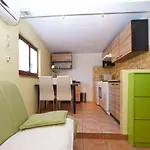 Alenka 1930 Apartmán *